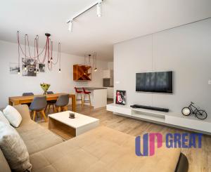 PREDAJ 2 izb. bytu Podunajská, Bratislava, balkón, parking