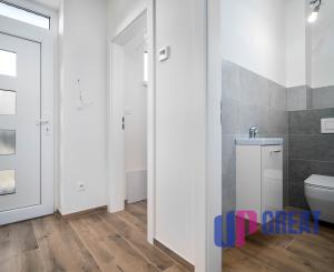 PREDAJ 3 izb. bytov v dome so záhradou, Macov, všetky IS