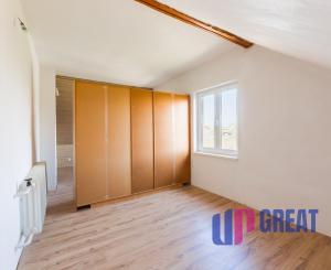 Na predaj rodinný dom s garážou v obci Pribeta