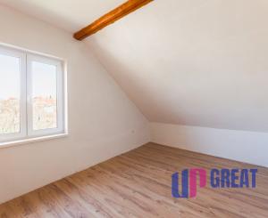 Na predaj rodinný dom s garážou v obci Pribeta