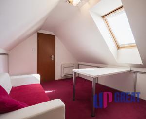 Predaj:  4 izbový mezonetový byt v Pezinku blízko viníc.