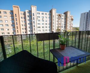 Predaj:  4 izbový mezonetový byt v Pezinku blízko viníc.