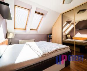 Predaj:  4 izbový mezonetový byt v Pezinku blízko viníc.