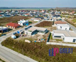 Posledný stavebný pozemok v projekte IBV Tomášov – Okružná