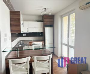 Prenájom 2 izbového bytu na Ostredkoch