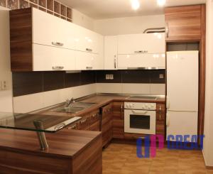 Prenájom 2 izbového bytu na Ostredkoch