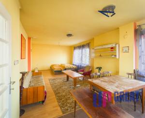 Na predaj rodinný dom v obci Nýrovce s veľkou záhradou