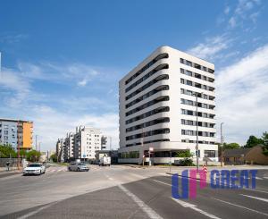 PRENÁJOM 2 izb. bytu, terasa, parking, Kazanská, Bratislava