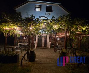 EXKLUZÍVNE NA PREDAJ — Vinohradnícky dom u sv. Urbana, Skalica.