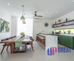 Na predaj luxusná 4-izbová vila s panoramatickým výhľadom na more v prestížnej lokalite Bophut Hills, Koh Samui