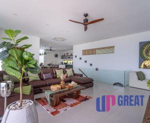 Na predaj luxusná 4-izbová vila s panoramatickým výhľadom na more v prestížnej lokalite Bophut Hills, Koh Samui