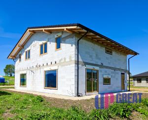 PREDAJ:MODERNÝ DVOJDOM V OBCI NEMEŠANY – 2 DOMY PRE 2 RODINY
