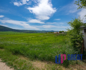 PREDAJ - pozemok pre 1 alebo 2 rodinné domy | 1000m2