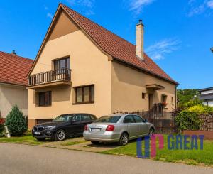PREDAJ - 5 izbový rodinný dom s garážou | Beckov
