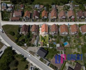 PREDAJ - 5 izbový rodinný dom s garážou | Beckov