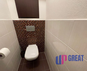 Na prenájom 3-izbový byt s balkónmi a 2 parkovacími miestami v Záhorskej Bystrici
