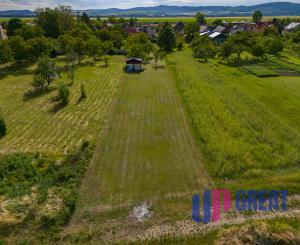 PREDAJ - pozemok na výstavbu rodinného domu (1020m2)