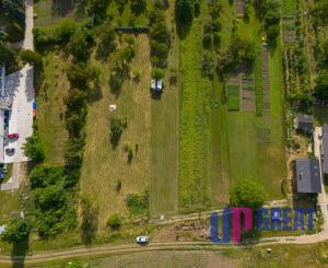 PREDAJ - pozemok na výstavbu rodinného domu (1020m2)