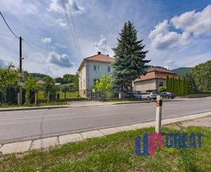 PREDAJ - 3 izbový byt v rodinnom dome s vlastným pozemkom, v obci Drietoma