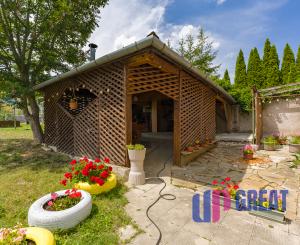 PREDAJ - 3 izbový byt v rodinnom dome s vlastným pozemkom, v obci Drietoma