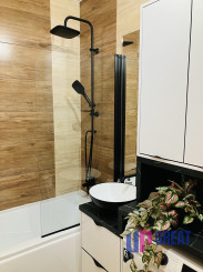 NA PRENÁJOM KOMPLETNE ZARIADENÝ 3-IZBOVÝ BYT 74 m² SO ZASKLENOU LODŽIOU – SMIŽANY