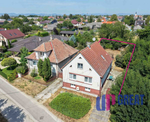 REZERVOVANÉ - 2,5-izbový rodinný dom s pivnicou a využiteľným podkrovím, DRAHOVCE