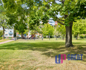 🏡 NA PREDAJ 3-izb. BYT S VEĽKOU KÚPEĽŇOU A ZASKLENÝM BALKÓNOM | DIBROVOVA | NOVÉ MESTO NAD VÁHOM