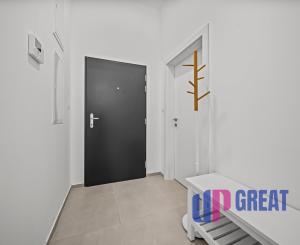 Na prenájom moderný 2-izbový byt – Lermontovova ulica, Palisády