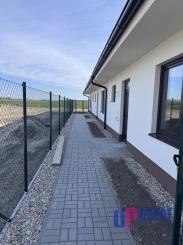 PREDAJ 3 izb. bytu so záhradou, parking, Macov, okres DS