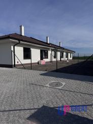 PREDAJ 3 izb. bytu so záhradou, parking, Macov, okres DS