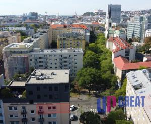 Svetlý 3-izbový byt s potenciálom a výhľadom na hrad