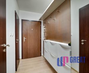 PREDAJ 3 izb. bytu s loggiou, Čiernovodská ul., Bratislava