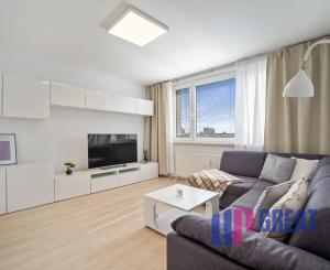 PREDAJ 3 izb. bytu s loggiou, Čiernovodská ul., Bratislava