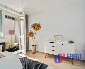 PREDAJ 3 izb. bytu s loggiou, Čiernovodská ul., Bratislava