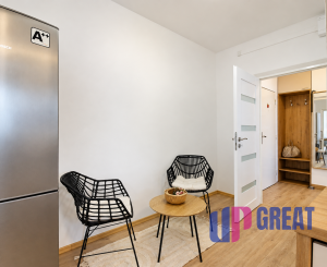 🏡 NA PRENÁJOM | KRÁSNY, KOMPLETNE ZREKONŠTRUOVANÝ 2-IZBOVÝ BYT S BALKÓNOM – NOVÉ MESTO NAD VÁHOM