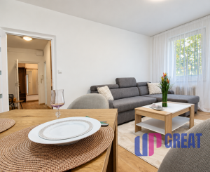 🏡 NA PRENÁJOM | KRÁSNY, KOMPLETNE ZREKONŠTRUOVANÝ 2-IZBOVÝ BYT S BALKÓNOM – NOVÉ MESTO NAD VÁHOM