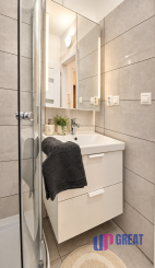 🏡 NA PRENÁJOM | KRÁSNY, KOMPLETNE ZREKONŠTRUOVANÝ 2-IZBOVÝ BYT S BALKÓNOM – NOVÉ MESTO NAD VÁHOM