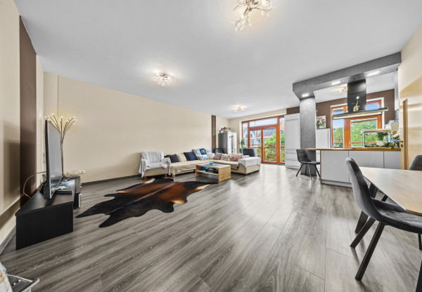 Na predaj nadštandardný 3-izbový byt v centre DS, 114 m²