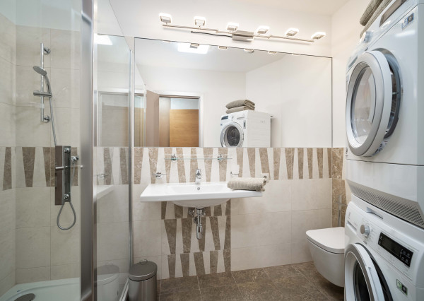 PREDAJ 4 izb. bytu v Panorama City, Bratislava