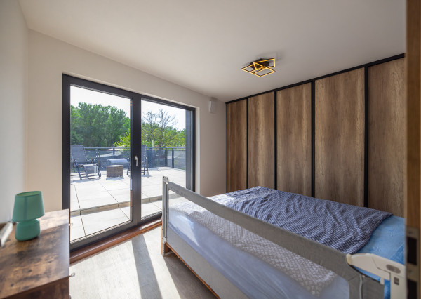 PREDANÉ -  Moderný dom s nádychom luxusu, kúsok od Bratislavy