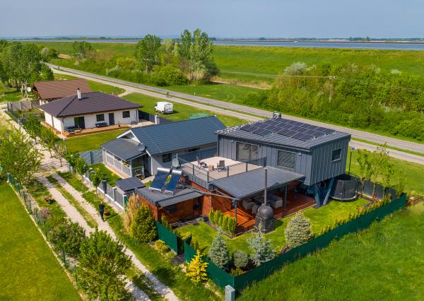 PREDANÉ -  Moderný dom s nádychom luxusu, kúsok od Bratislavy