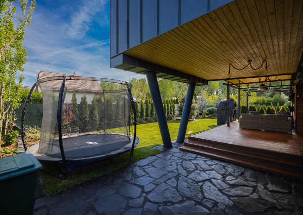 PREDANÉ -  Moderný dom s nádychom luxusu, kúsok od Bratislavy