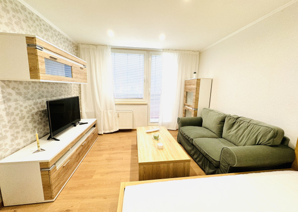 Na prenájom 1-izbový byt v okresnom meste Skalica