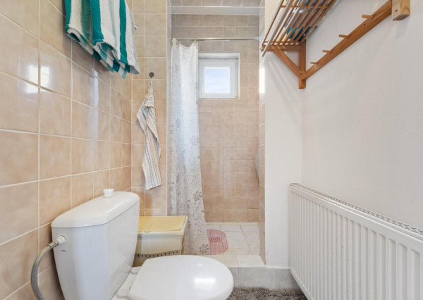 PREDANÉ - Poschodový rodinný dom v obci Horný Bar