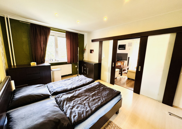 Na predaj 3-izbový byt v centre okresného mesta SENICA.