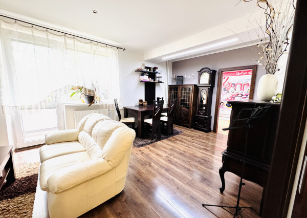 Na predaj 3-izbový byt v centre okresného mesta SENICA.