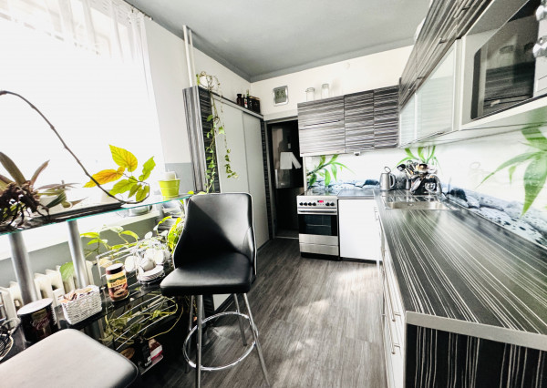 Na predaj 3-izbový byt v centre okresného mesta SENICA.