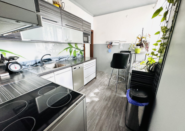 Na predaj 3-izbový byt v centre okresného mesta SENICA.