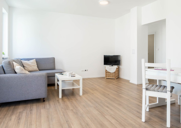 PREDAJ 3 IZBOVÁ  ZARIADENÁ NOVOSTAVBA SO ZÁHRADOU A PARKOVACÍM STÁTÍM V LUKRATÍVNEJ ČASTI MESTA ŠAMORÍN