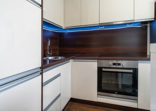 Na predaj útulný, kompletne prerobený 1 izbový zariadený  byt v tichej časti Šamorína.